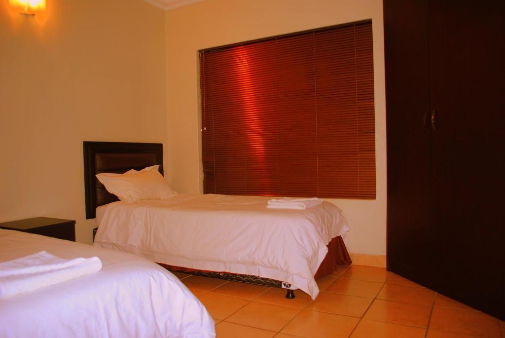 Palm Valley Inn And Day Spa Hartbeespoort Exteriér fotografie