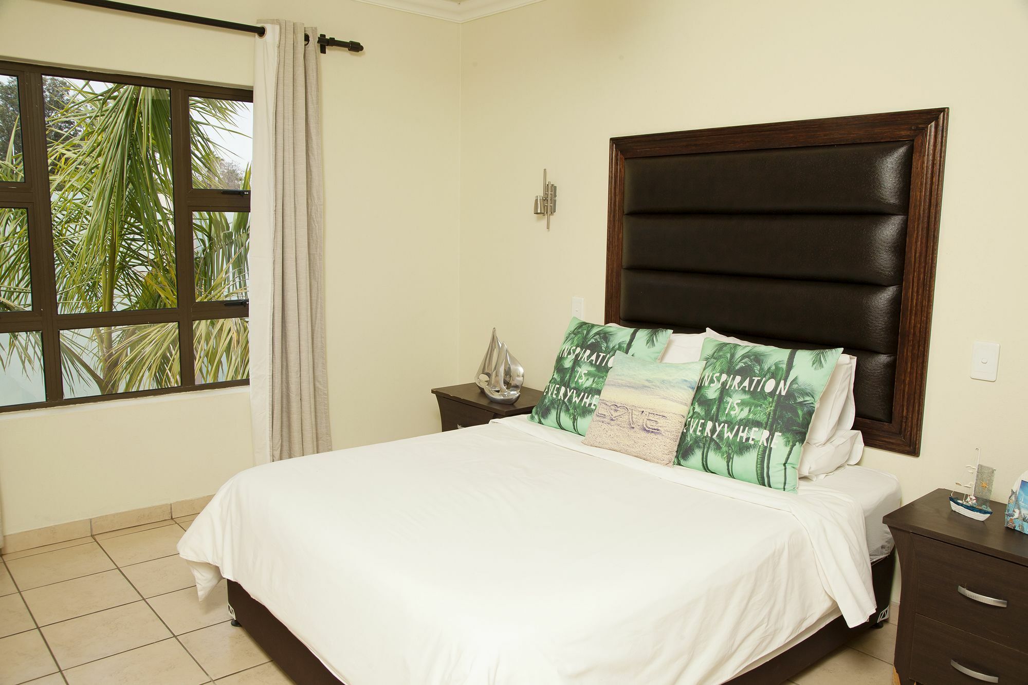 Palm Valley Inn And Day Spa Hartbeespoort Exteriér fotografie