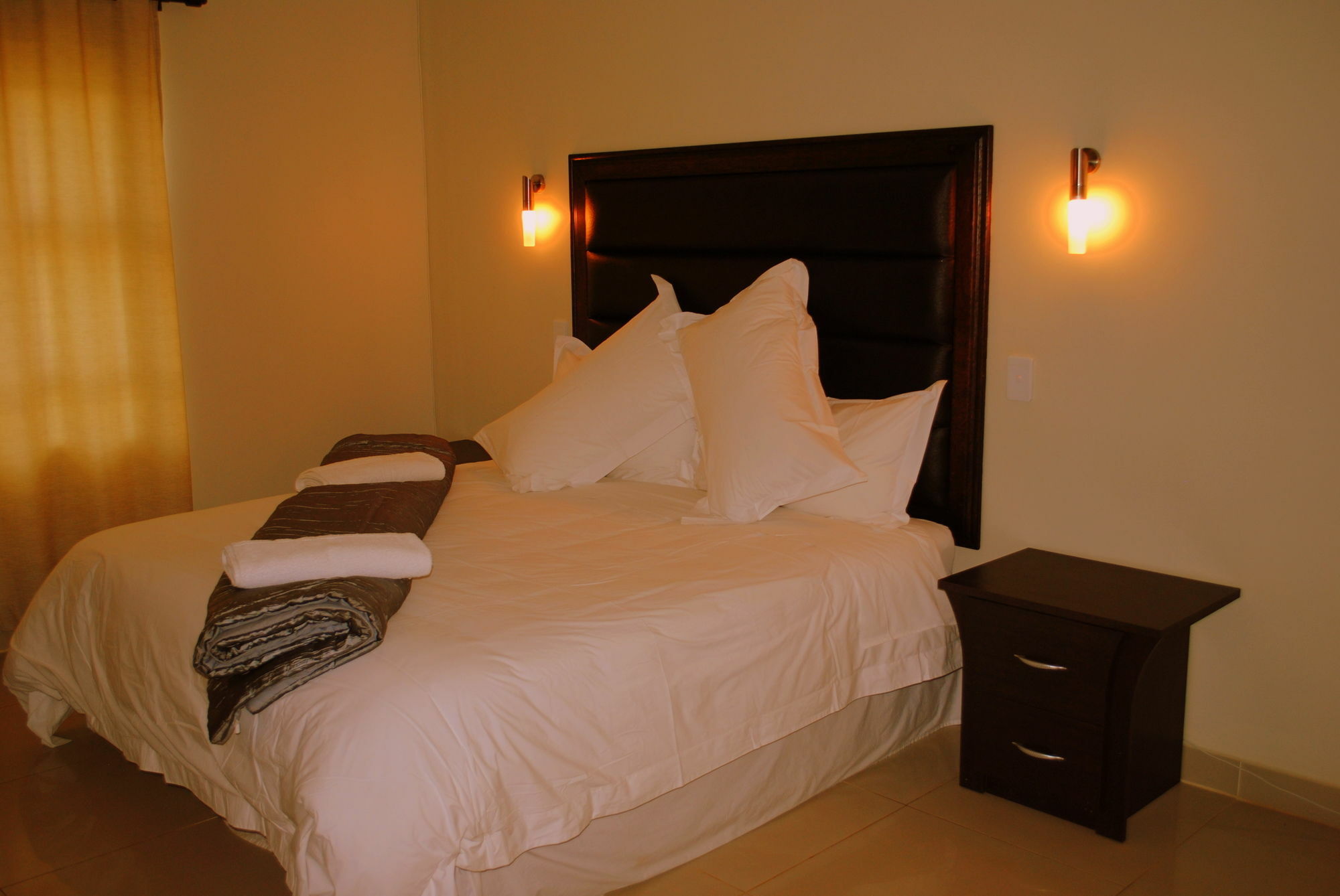 Palm Valley Inn And Day Spa Hartbeespoort Exteriér fotografie