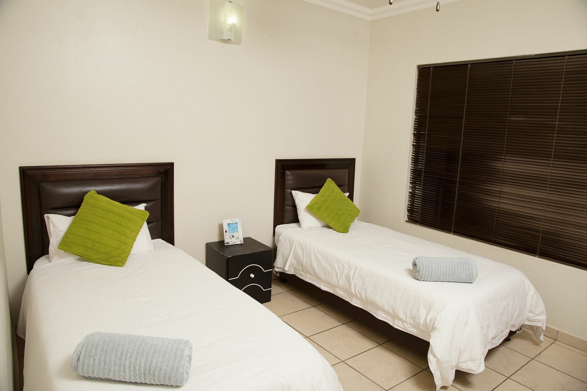 Palm Valley Inn And Day Spa Hartbeespoort Exteriér fotografie
